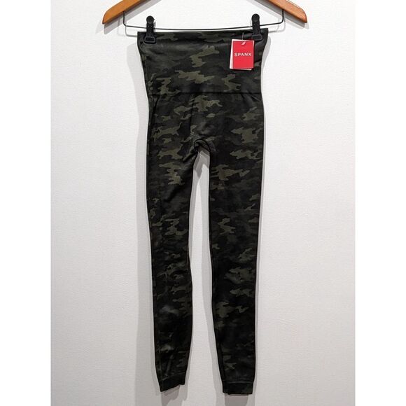 New! SPANX Green Camo Look At Me Now Seamless Leggings, XS - Picture 5 of 9
